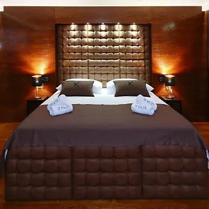 https://deluxe-dino-room-ae1587.hotelinzadar.com
